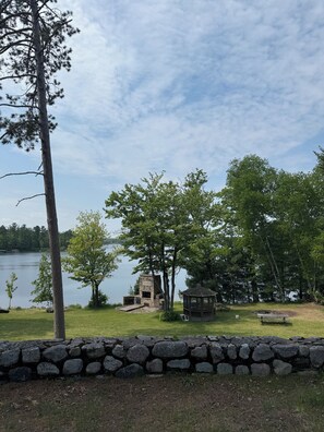 Property grounds - Lakeside Getaway – Spacious 3BR/2BA Cabin (Minocqua)