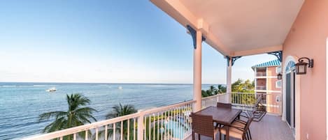 Standard Suite, Non Smoking, Ocean View | Beach/ocean view