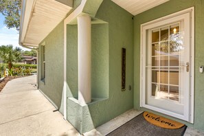 Exterior detail - Walkable to downtown Mount Dora | Pet-Friendly (Mount Dora)