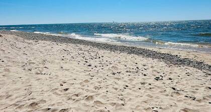 *New Build* Sandy Pond Cozy Getaway