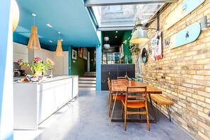 Dining - Clapton Home with Stunning Garden (London)
