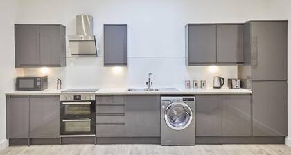 Cosy one bedroomed apartment, close to the beach and restaurants.