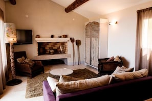 TV connectée, cheminée