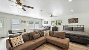 4 soveværelser, skrivebord, Wi-Fi, sengetøj