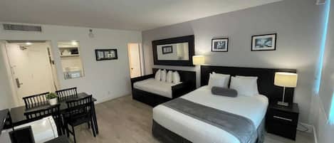 1 Schlafzimmer, Bügeleisen/Bügelbrett, Reisekinderbett, WLAN