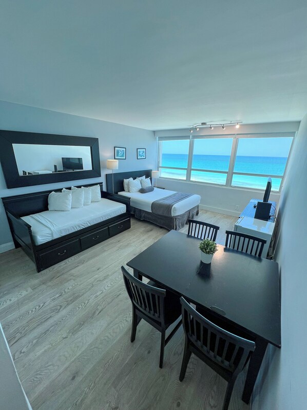 1 chambre, fer et planche Ă repasser, Wi-Fi, draps fournis