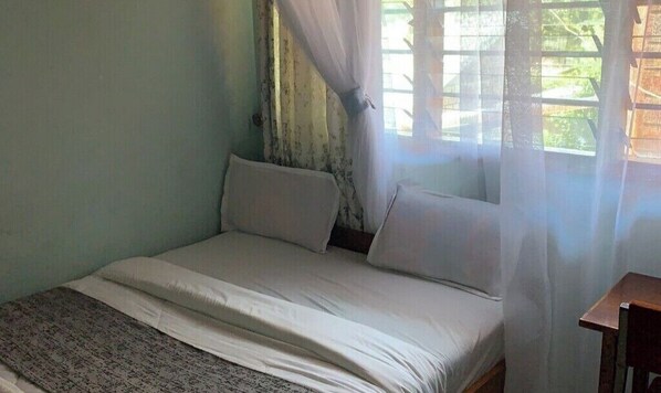 1 slaapkamer, een strijkplank/strijkijzer, wifi, beddengoed