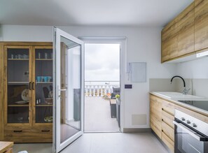 Fridge, microwave, oven, coffee/tea maker - Cubo's La Santa Maria Mijas Pool & Sea View / urban / community pool / terrace / free Wi-Fi (Mijas Pueblo)