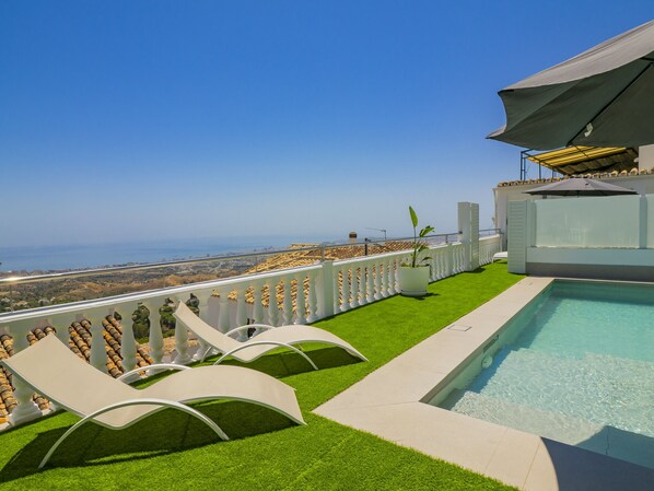 Pool - Cubo's La Santa Maria Mijas Pool & Sea View / urban / community pool / terrace / free Wi-Fi (Mijas Pueblo)