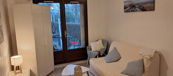Take a break and recharge your batteries in this charming apartment.