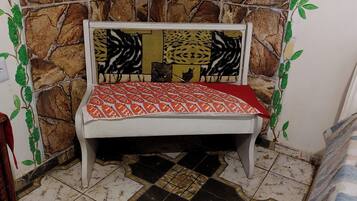 Habitación doble estándar, 1 cama Queen size | Wifi gratis y ropa de cama