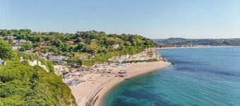 Greenhill Cottage | Sea Views & Thatched Charm