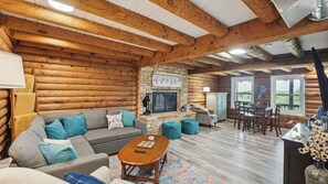 TV, fireplace - Sunshine Lakehouse at Canyon Lake (Canyon Lake)