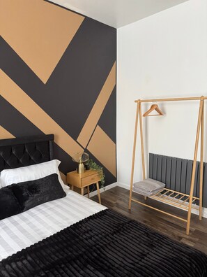 1 bedroom, free WiFi, bed sheets
