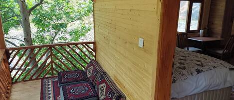 Bungalow, Balcony, River View | Laptop workspace, free WiFi, bed sheets