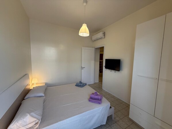 3 Schlafzimmer, Bügeleisen/Bügelbrett, WLAN, Bettwäsche