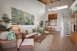 Apartment, Mehrere Betten (Keauhou Kona Surf & Racquet Club#3-30) | Wohnbereich