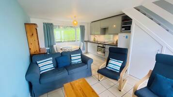 Chalet, 2 Bedrooms (Periwinkle 41) | Cadar katil