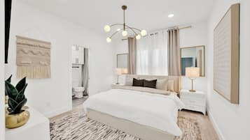 6 bedrooms, iron/ironing board, WiFi, bed sheets