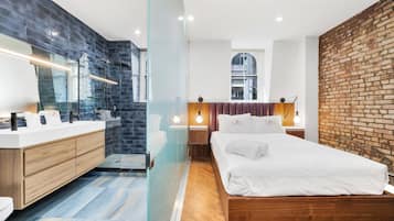 6 bedrooms, in-room safe, WiFi, bed sheets
