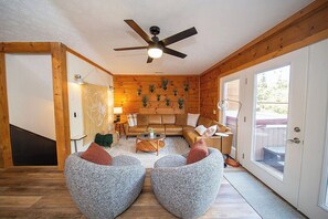 Smart TV, fireplace, video games