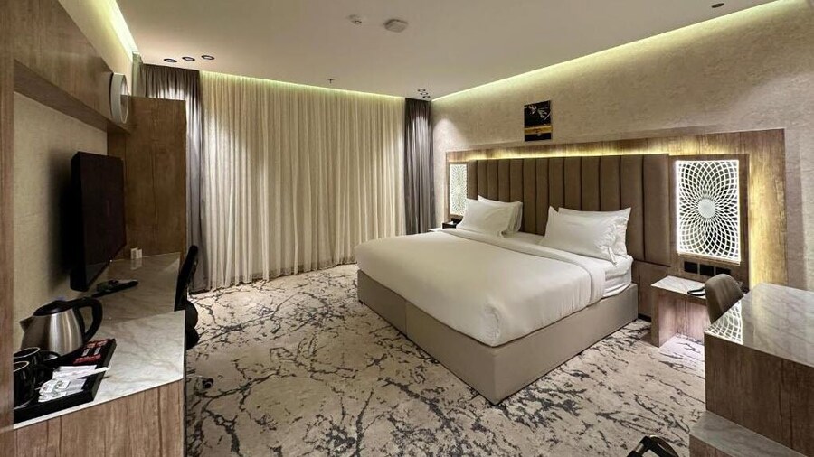 Hyatt Town 3