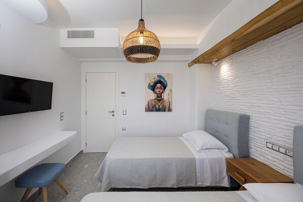 Grand Villa, Pool View | In-room safe, blackout drapes, iron/ironing board, free WiFi