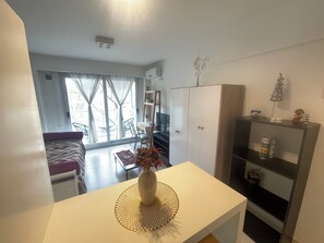 Apartment, 1 Bedroom, Accessible, Smoking | Room amenity