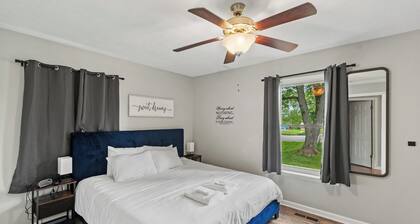 5 Min to Ark! Quiet and Comfy!