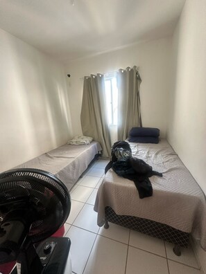 2 多间卧室、WiFi、床单