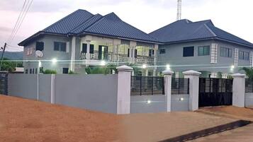 Majoituspaikan julkisivu