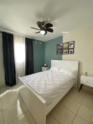 2 bedrooms, iron/ironing board, free WiFi, bed sheets