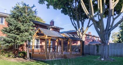 Majestic Mansion with Bar and Entertainment Space