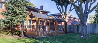 Majestic Mansion with Bar and Entertainment Space