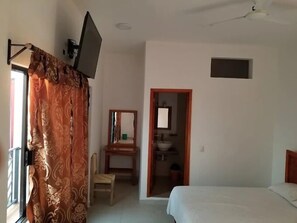 Chambre Simple, balcon | Wi-Fi gratuit