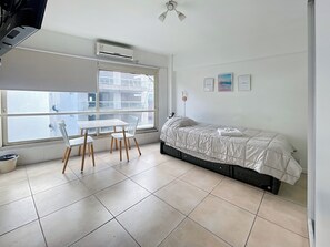 Apartment, 1 Bedroom, Smoking, City View