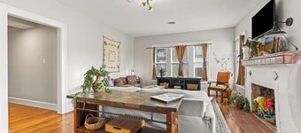 A nice Hacienda in central Waco!