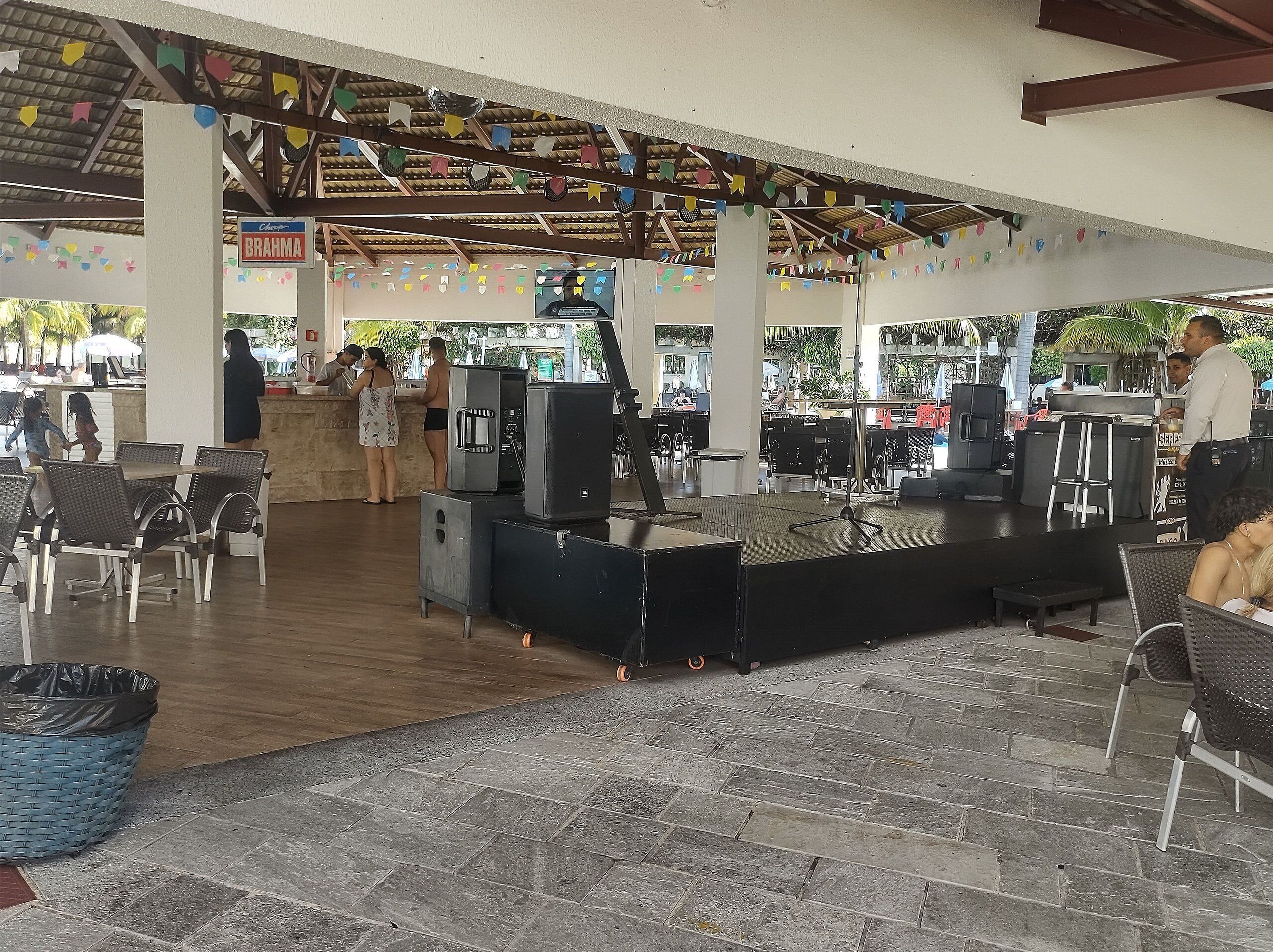 Superior Apartment | Bar (on property)