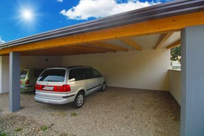 Property grounds - Holiday apartment mit Terrasse (Pula)