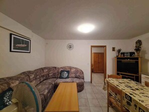 Living area - Holiday apartment mit Terrasse (Pula)