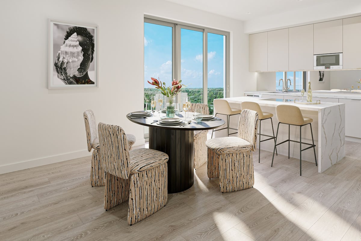 Deluxe Studio Suite | Private kitchen | Full-size fridge, microwave, oven, dishwasher