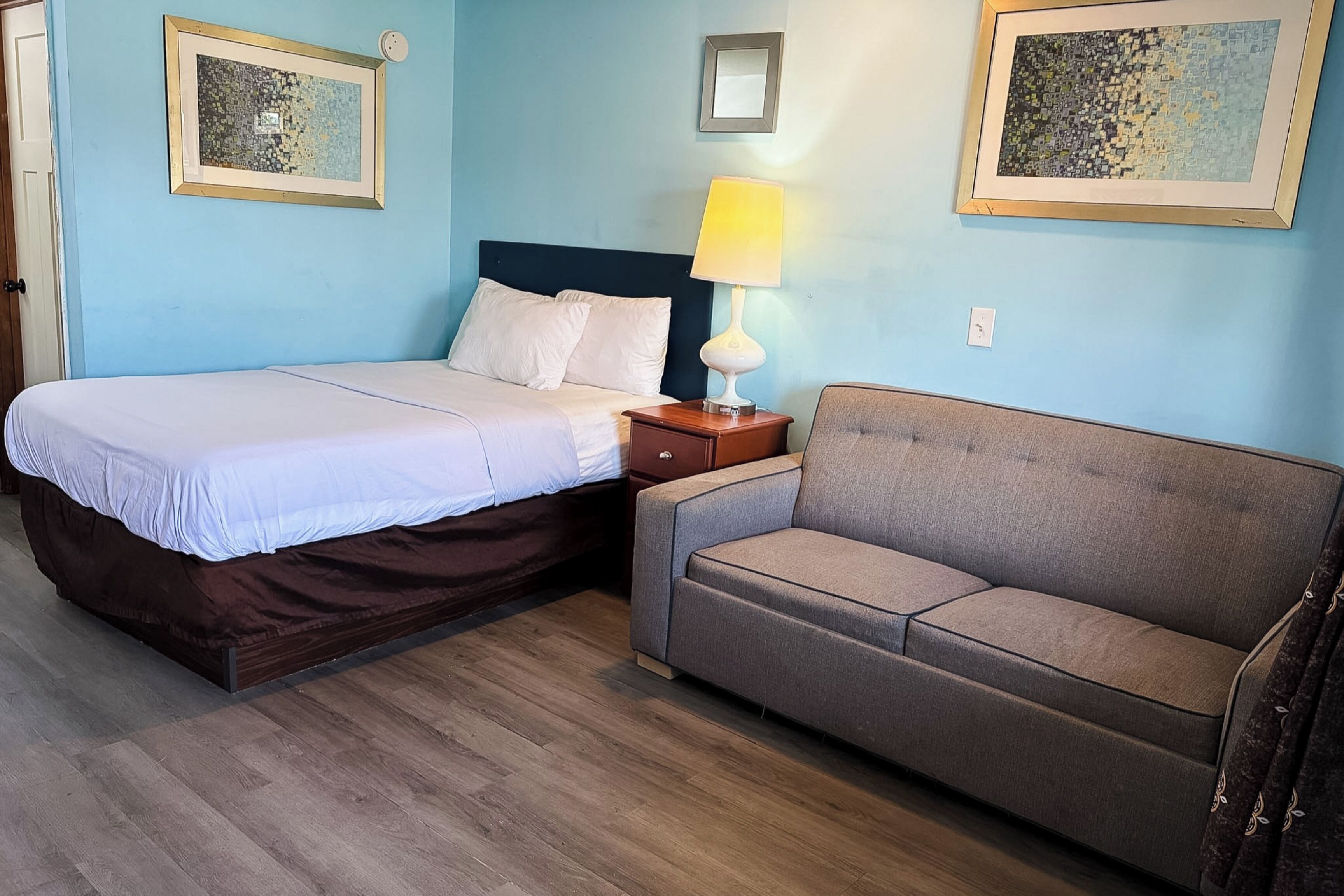 Room, 1 Queen Bed (Pull out)