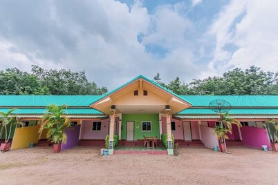 Chalalai Resort Kham Chanot By Zuzu