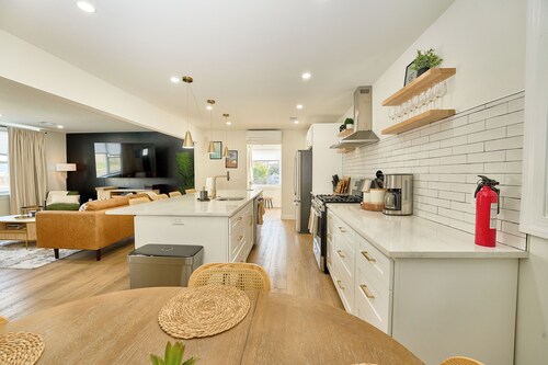 Private 4BR Luxe Escape • AC’s Hidden Gem + Yard