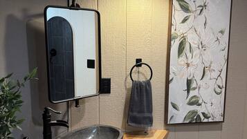 Shower, towels