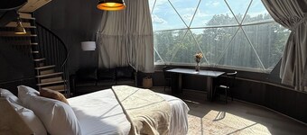 Escape to this glamorous camping Dome! 8 min from Ark!