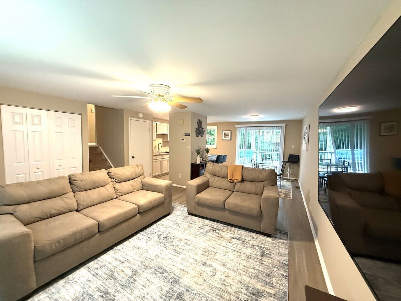 تلفزيون ذكي