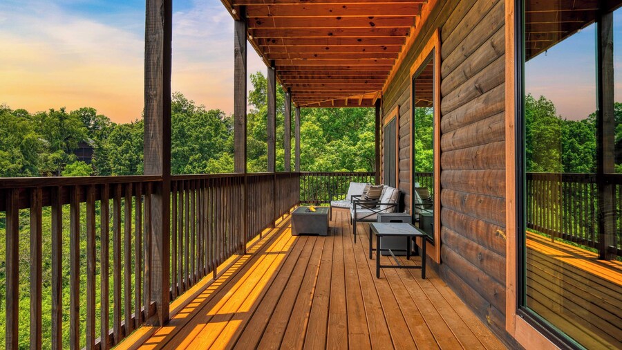 Lions Landing by Avantstay Sleeps 18 Hot Tub Game Room Views Near Pigeon Forge