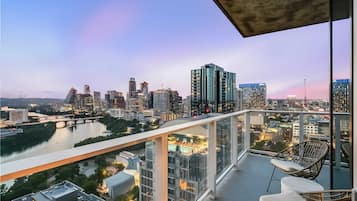 House (2 Bedrooms) | Front of property