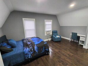 4 bedrooms, WiFi - Spacious 4-bedroom apartment, 4bed 2 bath each in perfect Newark with AC, WiFi (Newark)
